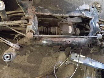 Zadná náprava BMW e87 118d - 4