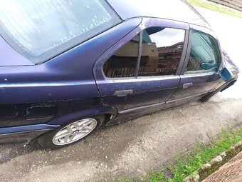 BMW E36 318tds - 4