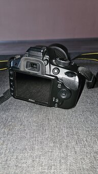 Nikon d3200 18-105 VR s taškou a stativom - 4