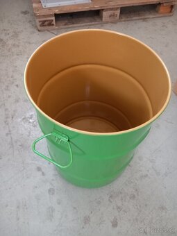 Sud plechovy 200l - 4