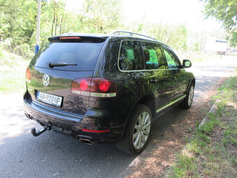 Volkswagen Touareg 3.0 V6TDI 240k R-Line - 4