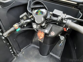 Kabinový elektrický skútr (do 25km) Predám / Vymením - 4