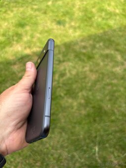 google pixel 8a black 256gb - 4