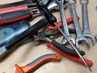 Predám náradie ktoré je na foto - 4