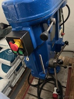 Sloupová vrtačka TOS VS 32 - 4