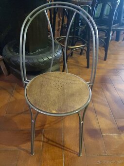 Stare stoličky - 4