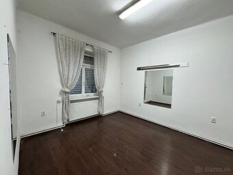 DOM S VEĽKÝM POTENCIONÁLOM - CENTRUM - 4