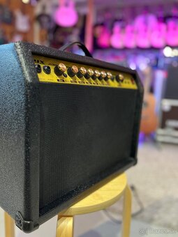 Kombo na elektrickú gitaru a spev - 4