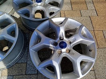 Elektróny Ford 5 -108,R17 predám. - 4