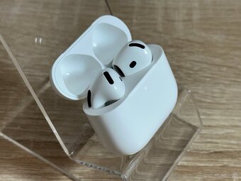 NOVÉ Apple AirPods 4 s ANC - 4