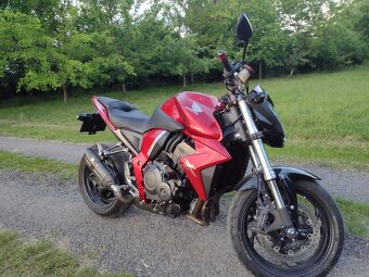 Predám Honda CB 1000r Xtreme - 4