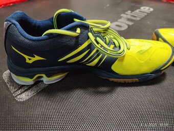 Mizuno Wave Lightning Z2 - 4