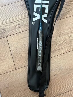 Bedbintonova raketa YONEX Nova - 4
