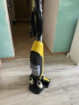 Peredám KARCHER umývač podlah - 4