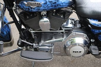 HARLEY - DAVIDSON - ROAD KING CLASSIC - 2013 - 23.200 km - 4
