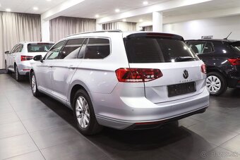 Volkswagen Passat B8 Variant 2.0 TDI 110kW DSG automat - 4