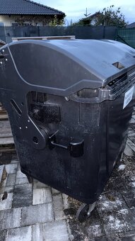 Kontajner na komunálny odpad 1100 l - 4