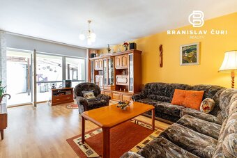 ZNÍŽENA CENA - Rodinný dom s ambulanciou – jedinečná ponuka  - 4