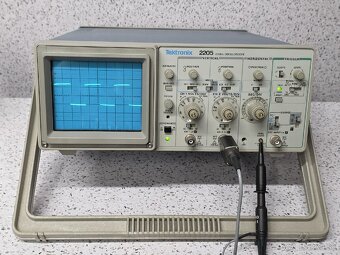 2x20Mhz - osciloskop TEKTRONIX 2205 - 4