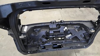 Peugeot 5008 Zadna kapota - 4