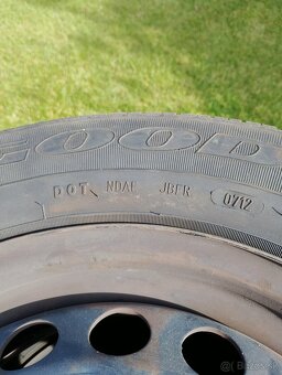 Predám pneumatiky s diskami - 4