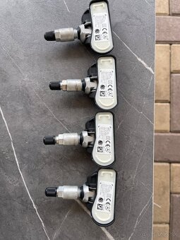 TPMS Snimace tlaku Mercedes CLA C117 oreginal plne funkcne - 4