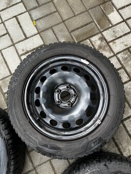 Plechové disky 5x100 R16 + puklice škoda + pneu - 4