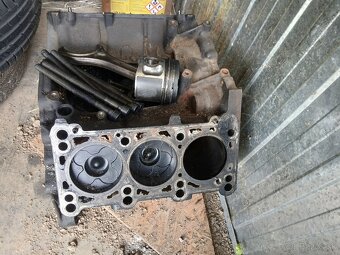 Motor audi 2,5 tdi 110kw v6 - 4