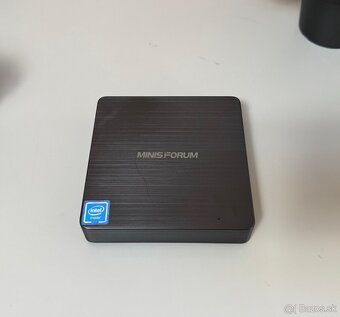 MinisForum\4GB\64GB SSD\Intel HD Graphics 400 - 4