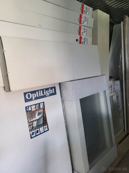 Plastové okná strešné FAKRO  OPTILIGHT s lemovaní - 4