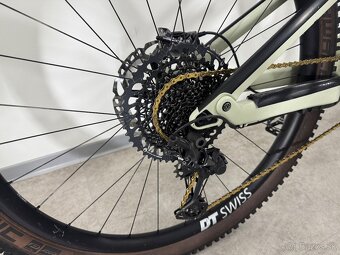 Canyon neuron CF 9 - 4