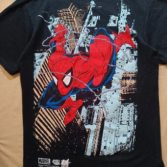 Huf x Marvel čierne tričko s veľkou potlačou Spider-man M - 4
