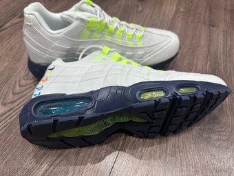 Nike Air Max - 4