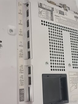 3D LED LCD TV Panasonic TX-L32ET5W - 4