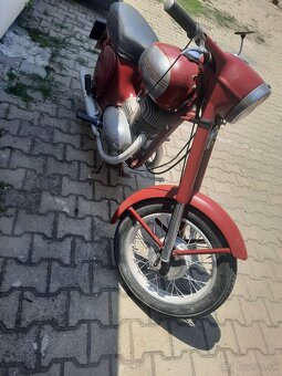 Jawa 250/559 - 4