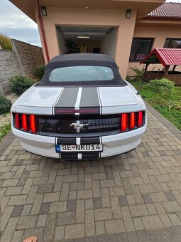 Ford Mustang V6 cabrio - 4