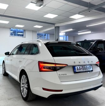 Skoda Superb Premium 2.0TDI Matrix/Webasto/Virtual - 4