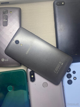 Predám 15 telefonov + tablet - 4