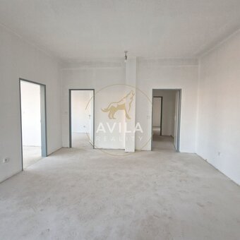 Na predaj: Multifunkčná priemyselná hala v Novom Meste nad V - 4