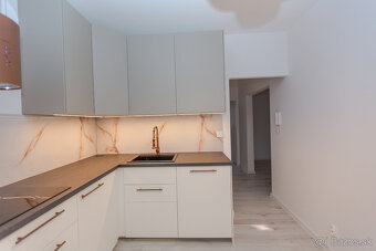 NA PREDAJ 3-izb.byt Petržalka, kompletná rekonštrukcia - 4