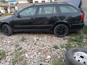 šKODA   OCTAVIA  COMBI  2 TDI - rozpredám - 4
