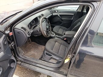 Octavia 2 1,6 tdi, automat - 4