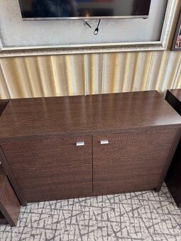 Komoda - 4