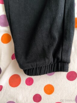 Kapsové tepláky Reserved - 4