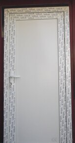 Predám vchodve dvere š 100 cm x v 210 cm biela farba vyplň - 4