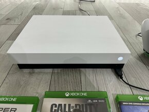 Xbox One X 1TB - 4