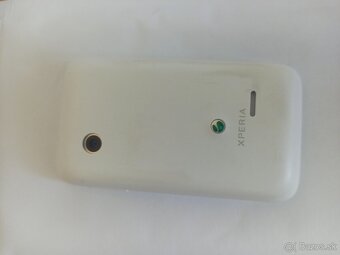 Predám sony Xperia - 4