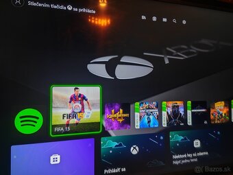 Xbox One 500 GB + 2 hry - 4