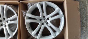 VW Savannah R19 5x112 9J ET33 - 4