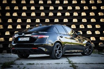 Alfa Romeo Giulia VELOCE Q4 /AJ NA SPLÁTKY/ - 4